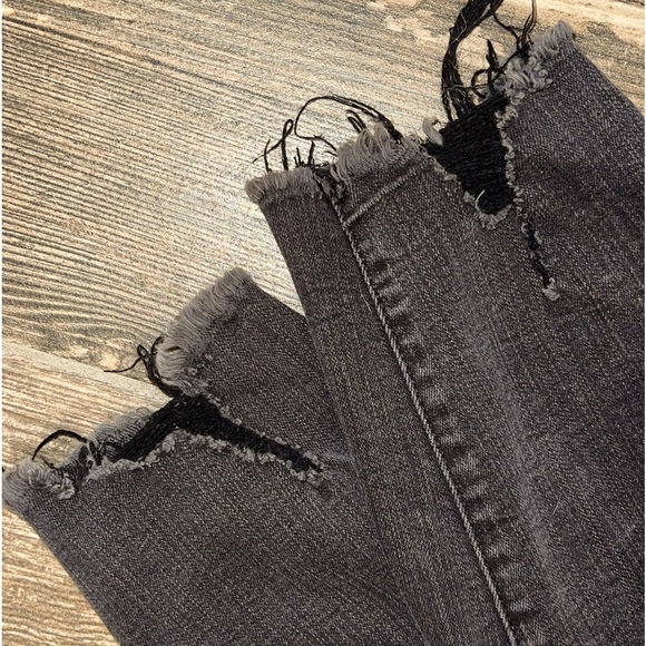 Maurice’s Sz XL Reg Distressed Black Denim Jean Jegging - Picture 7 of 10